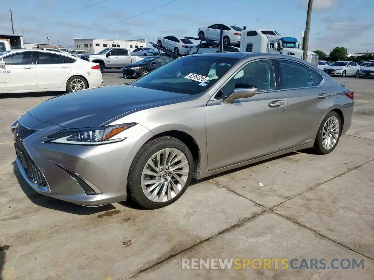 1 Photograph of a damaged car 58AB21B12KU003920 LEXUS ES300 2019