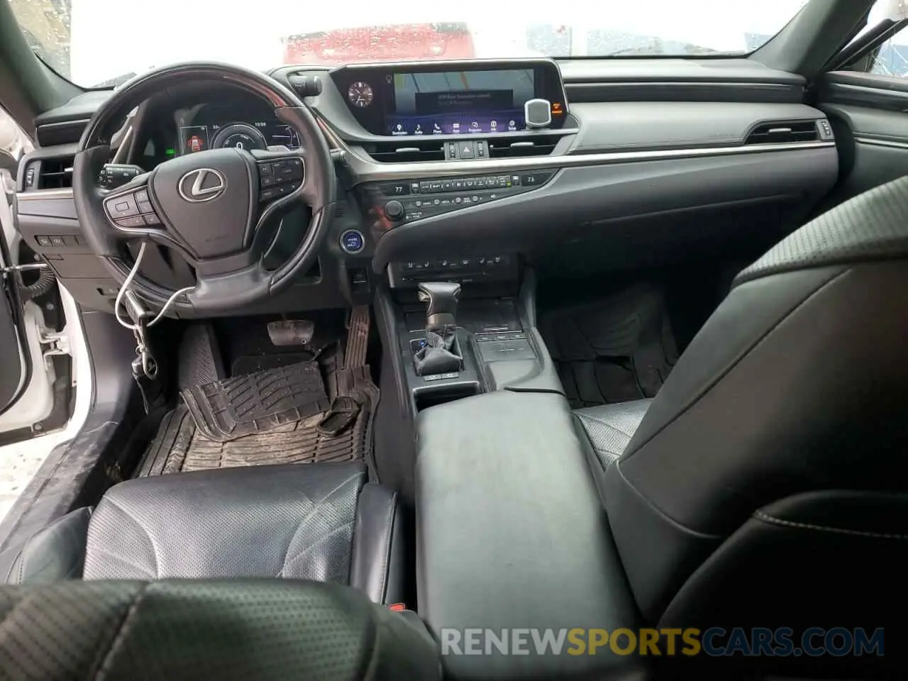 8 Photograph of a damaged car 58AB21B12KU004016 LEXUS ES300 2019