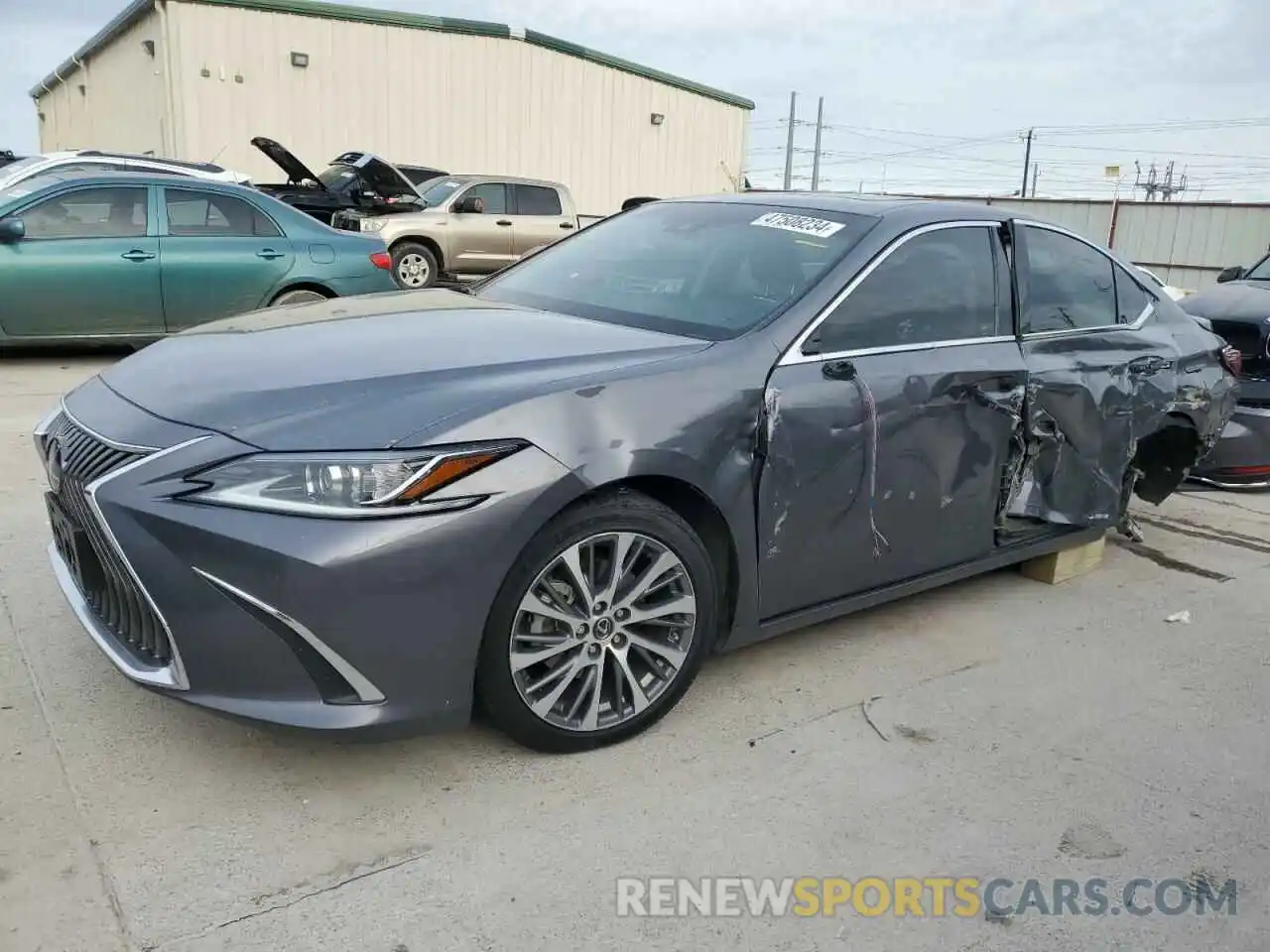 1 Photograph of a damaged car 58AB21B15KU002017 LEXUS ES300 2019