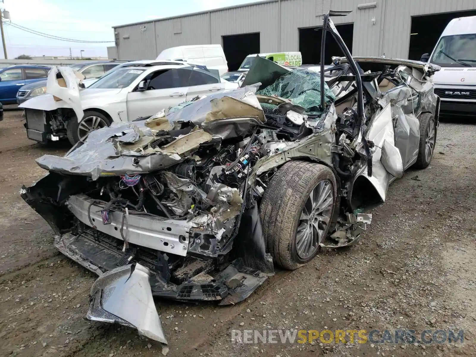 2 Photograph of a damaged car 58AB21B15KU003457 LEXUS ES300 2019