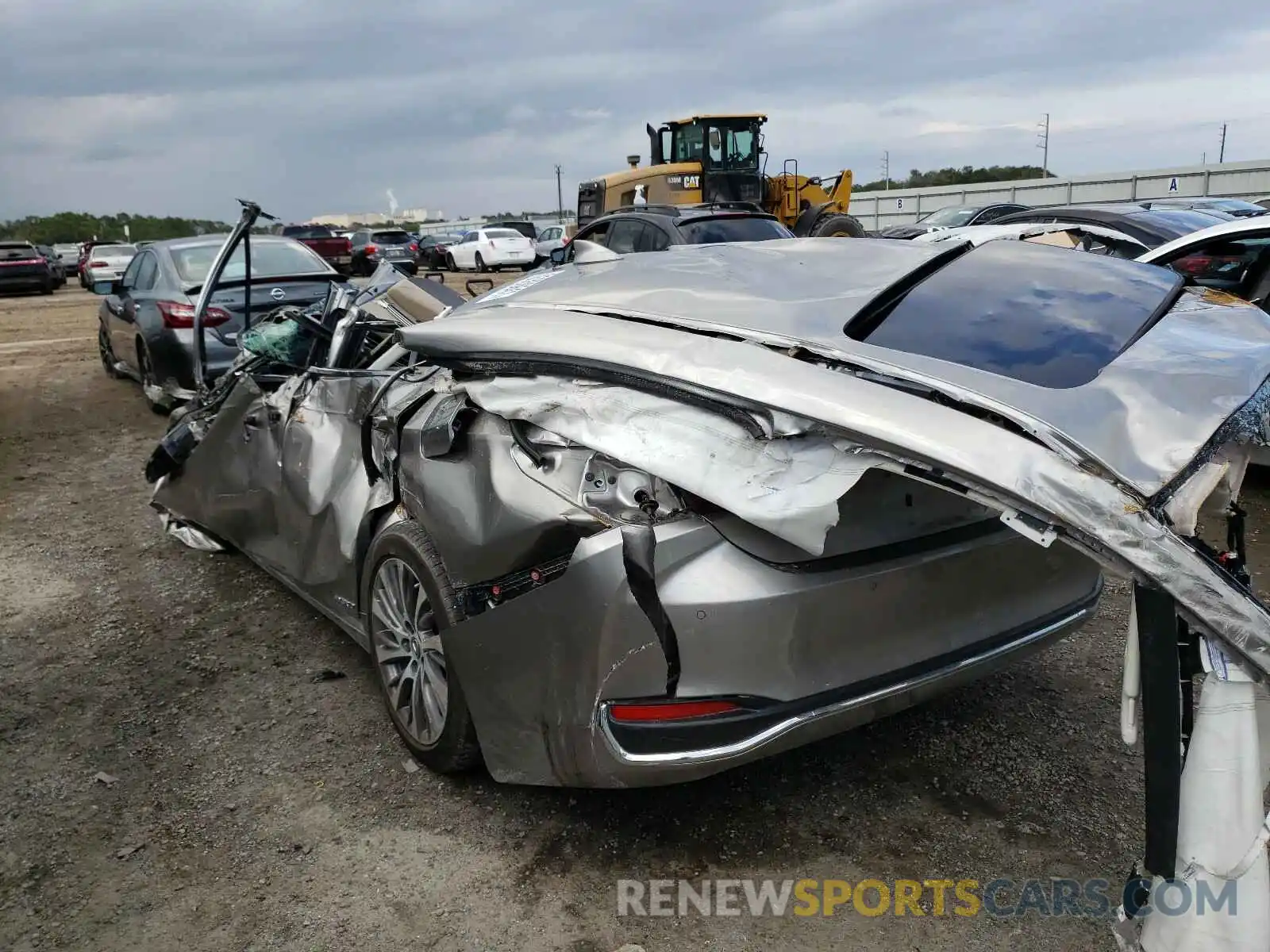 3 Photograph of a damaged car 58AB21B15KU003457 LEXUS ES300 2019