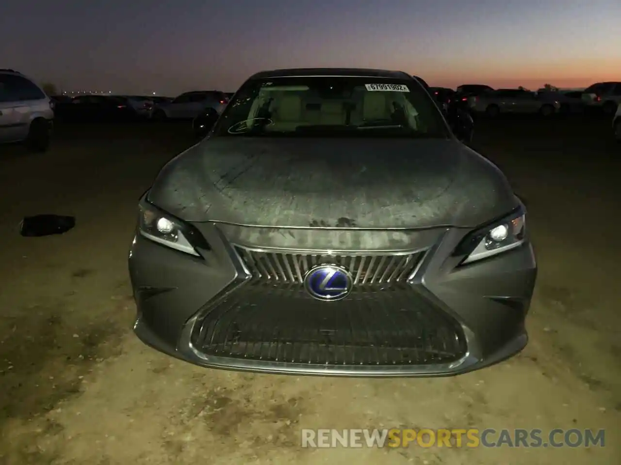 5 Photograph of a damaged car 58AB21B16KU003368 LEXUS ES300 2019