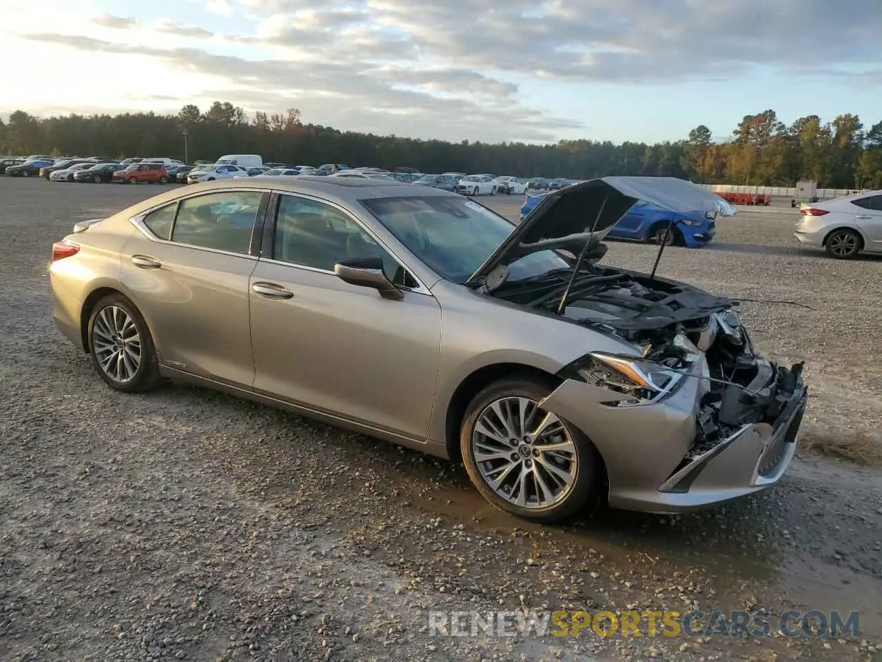 4 Photograph of a damaged car 58AB21B18KU002299 LEXUS ES300 2019