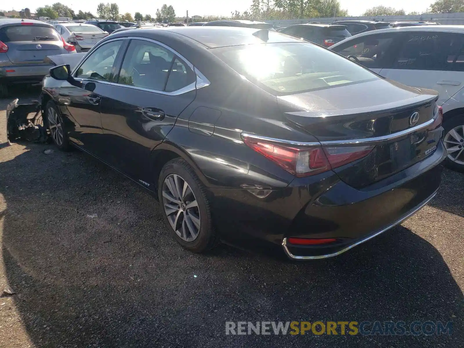 3 Photograph of a damaged car JTHB21B10K2005543 LEXUS ES300 2019