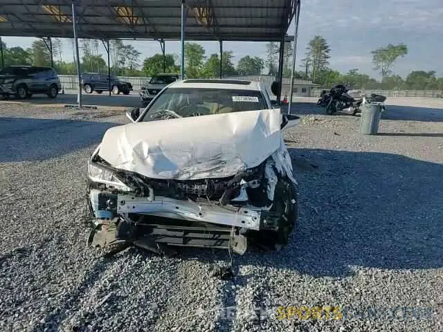 13 Photograph of a damaged car JTHB21B11K2010377 LEXUS ES300 2019