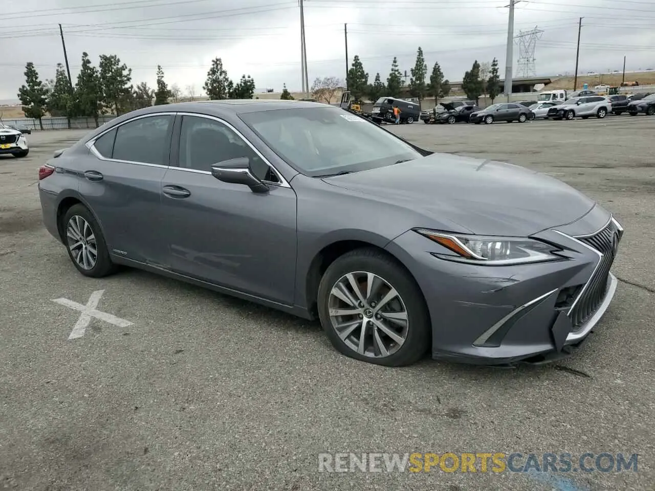 4 Photograph of a damaged car JTHB21B11K2034422 LEXUS ES300 2019