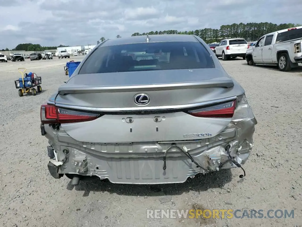6 Photograph of a damaged car JTHB21B12K2006306 LEXUS ES300 2019