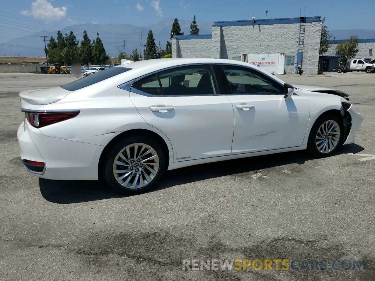 3 Photograph of a damaged car JTHB21B12K2026118 LEXUS ES300 2019