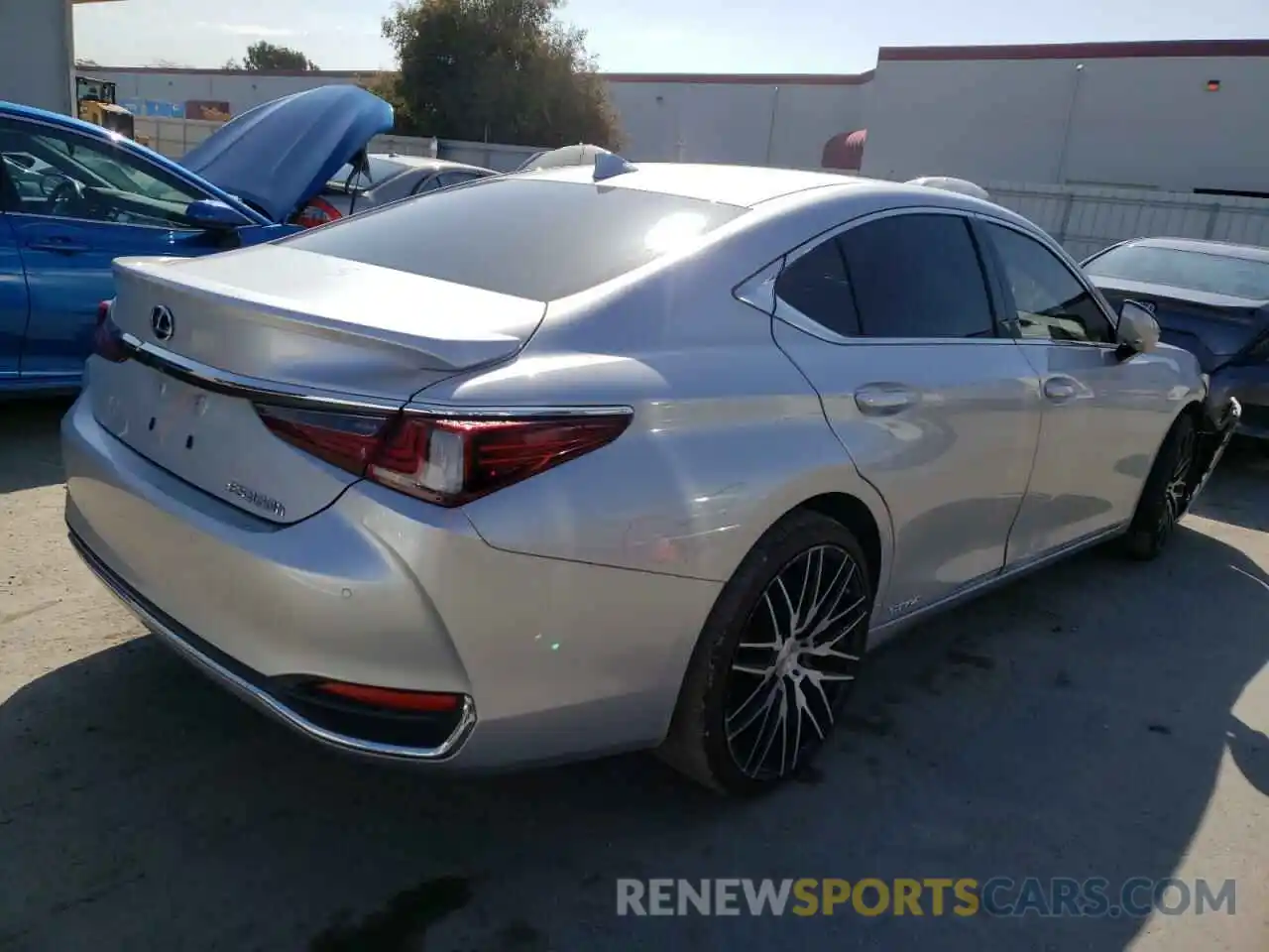 4 Photograph of a damaged car JTHB21B12K2036261 LEXUS ES300 2019