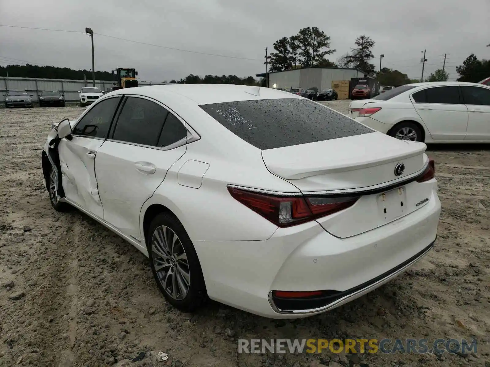 3 Photograph of a damaged car JTHB21B13K2020845 LEXUS ES300 2019