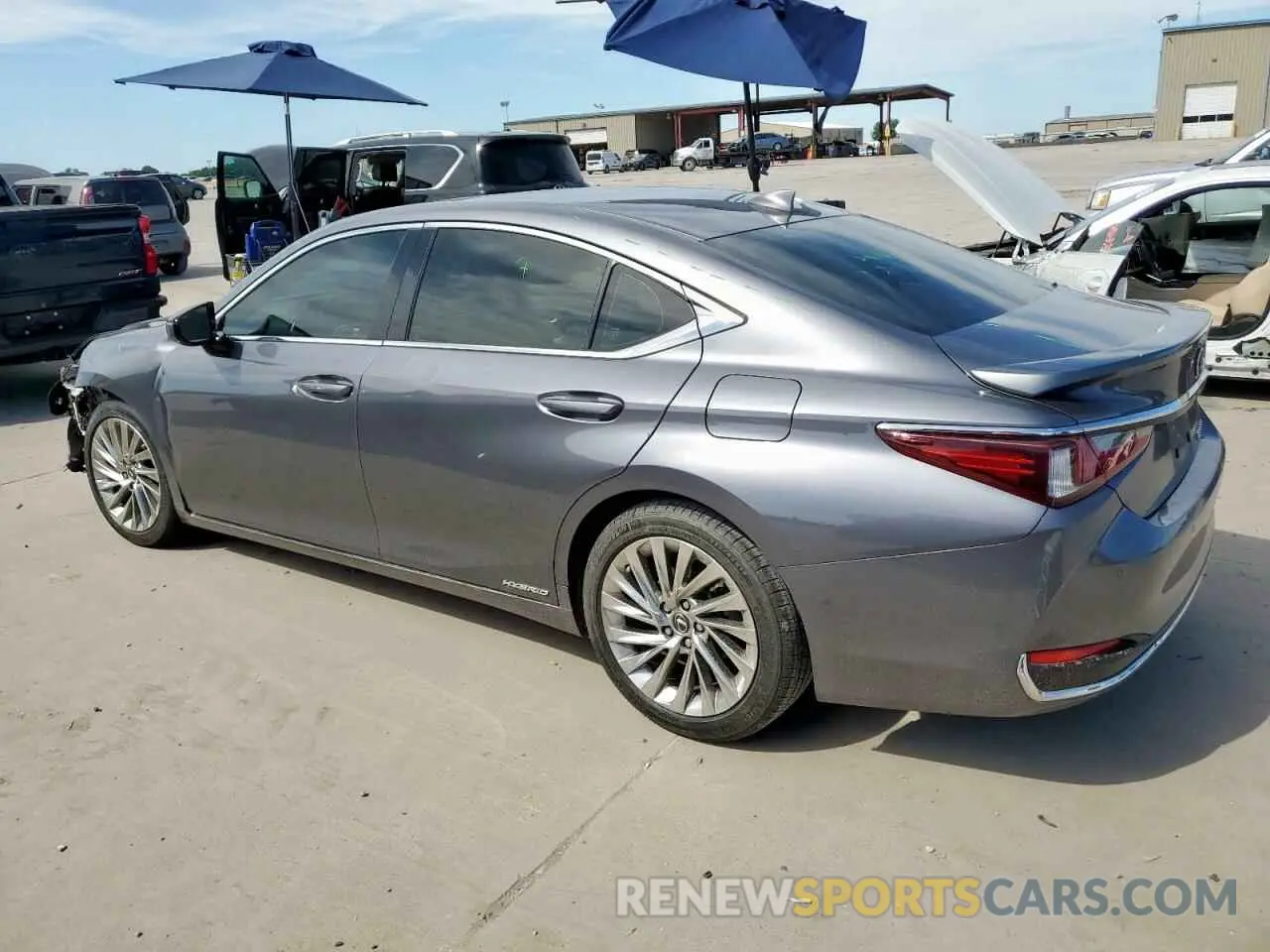 2 Photograph of a damaged car JTHB21B14K2034267 LEXUS ES300 2019