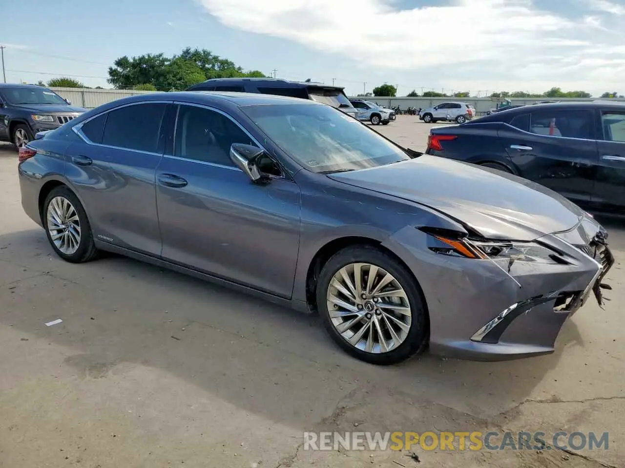 4 Photograph of a damaged car JTHB21B14K2034267 LEXUS ES300 2019