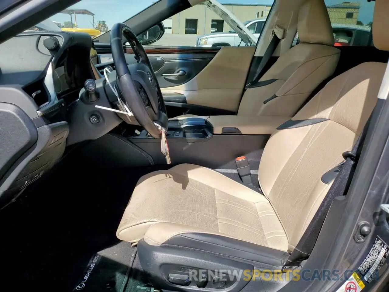 7 Photograph of a damaged car JTHB21B14K2034267 LEXUS ES300 2019
