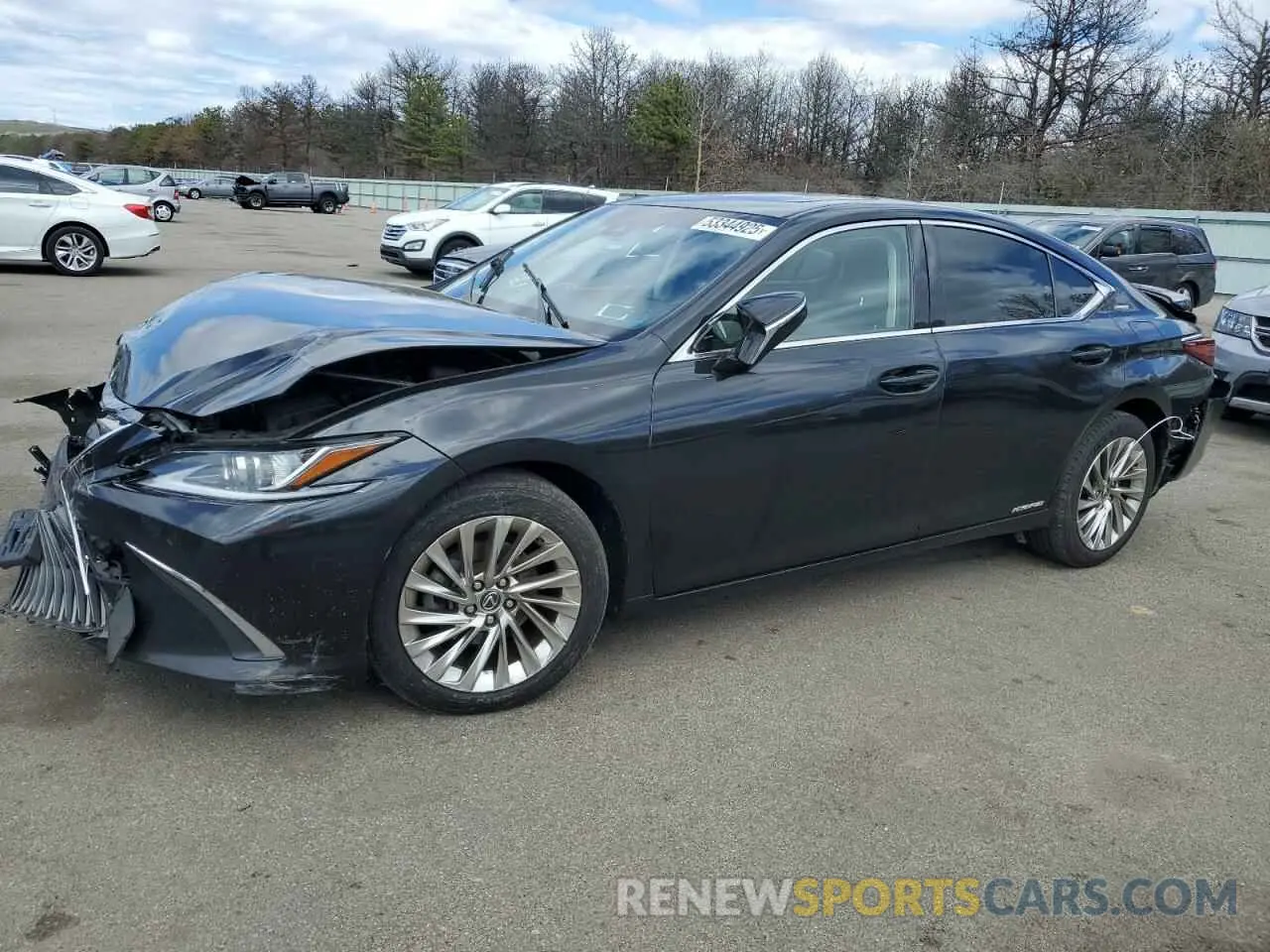 1 Photograph of a damaged car JTHB21B14K2035693 LEXUS ES300 2019