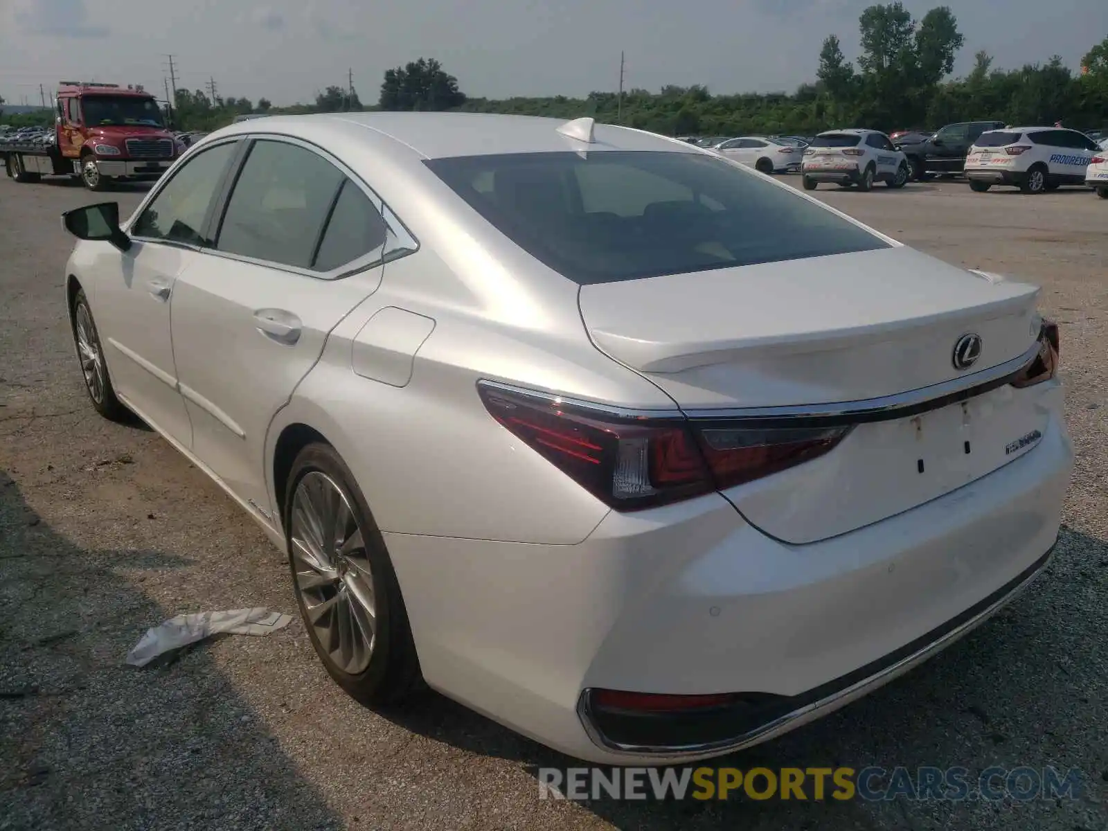 3 Photograph of a damaged car JTHB21B14K2042188 LEXUS ES300 2019