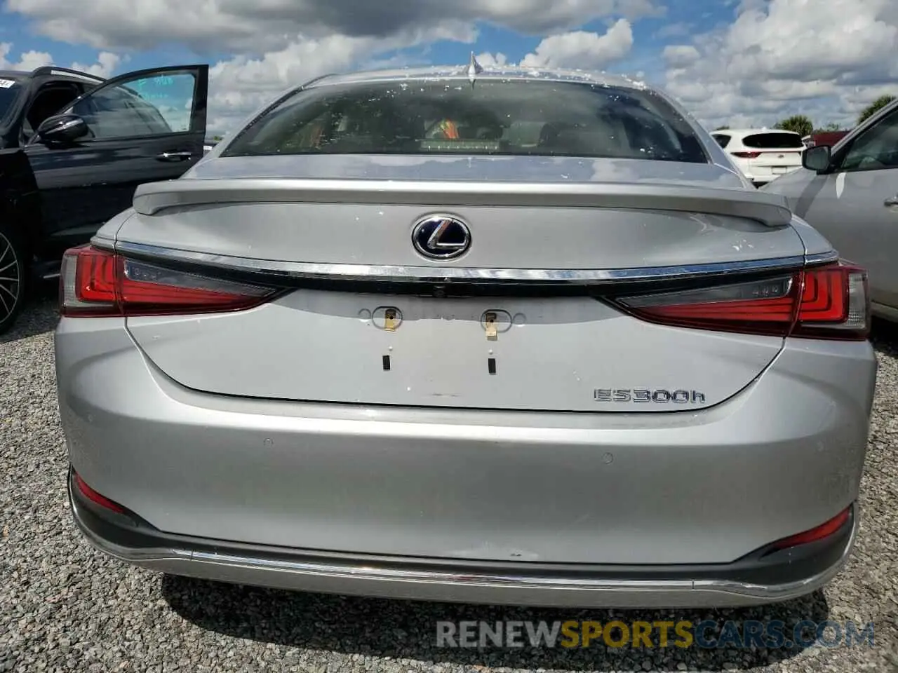 6 Photograph of a damaged car JTHB21B14K2045124 LEXUS ES300 2019