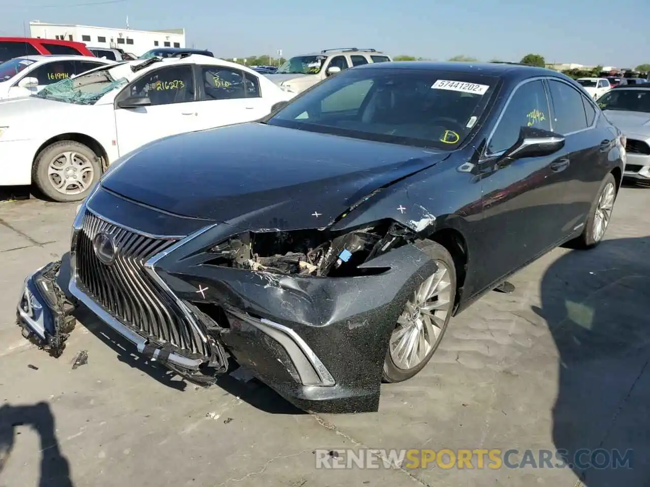 2 Photograph of a damaged car JTHB21B15K2025898 LEXUS ES300 2019