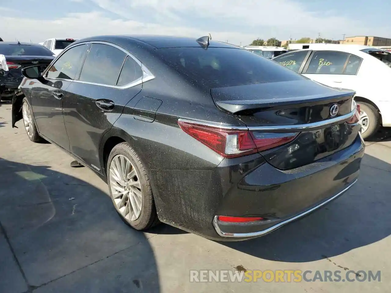 3 Photograph of a damaged car JTHB21B15K2025898 LEXUS ES300 2019