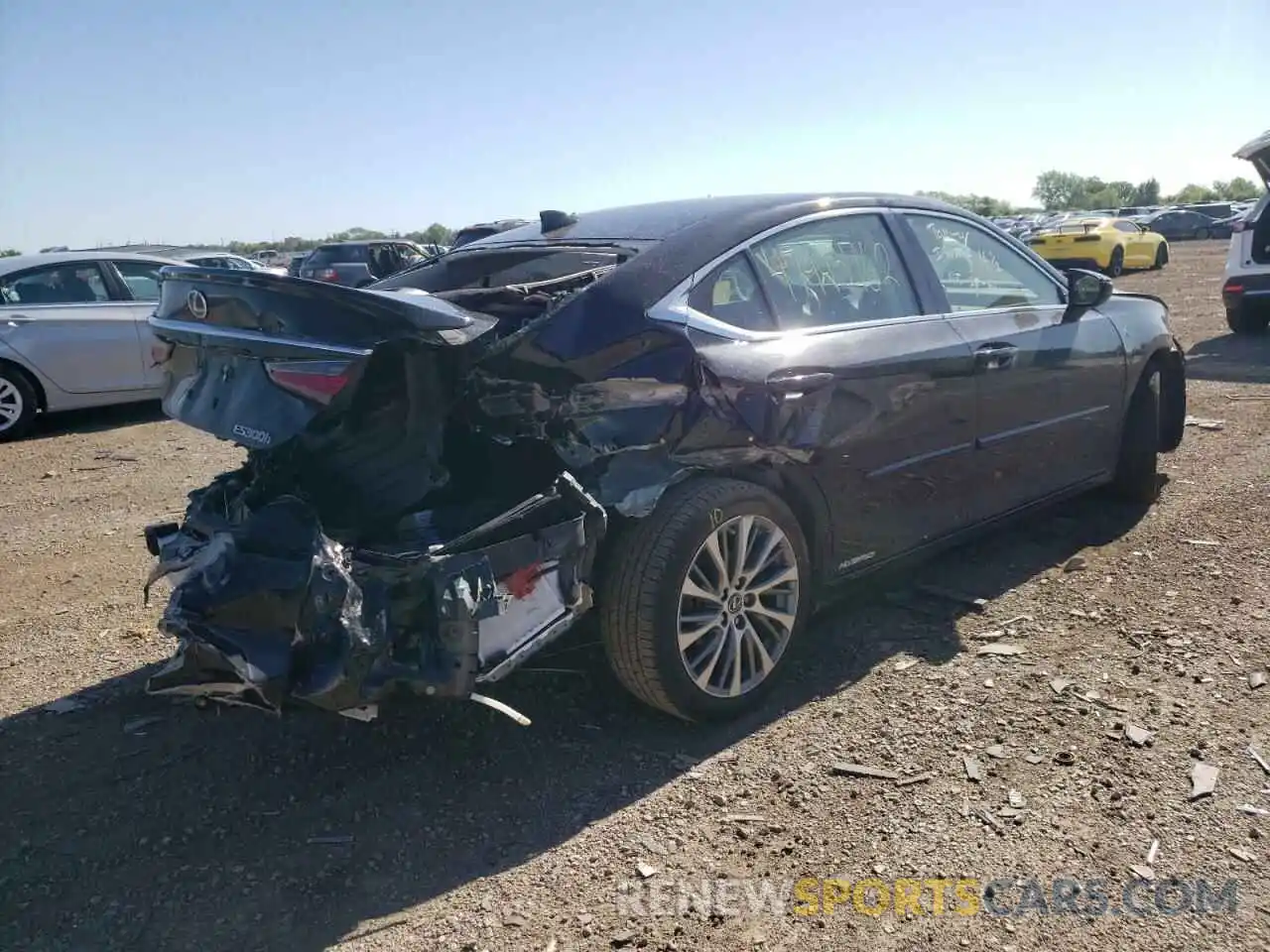 4 Photograph of a damaged car JTHB21B17K2030892 LEXUS ES300 2019