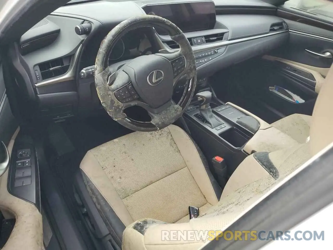 8 Photograph of a damaged car JTHB21B18K2037835 LEXUS ES300 2019