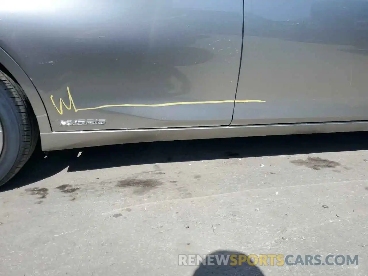 9 Photograph of a damaged car JTHB21B1XK2031082 LEXUS ES300 2019