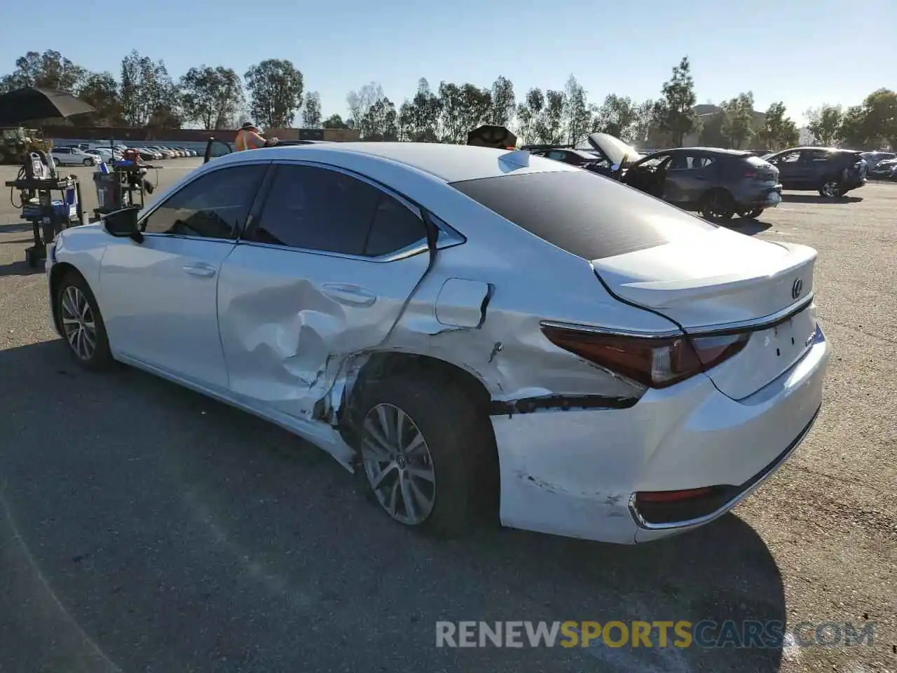 2 Photograph of a damaged car 58AC21B10LU006160 LEXUS ES300 2020