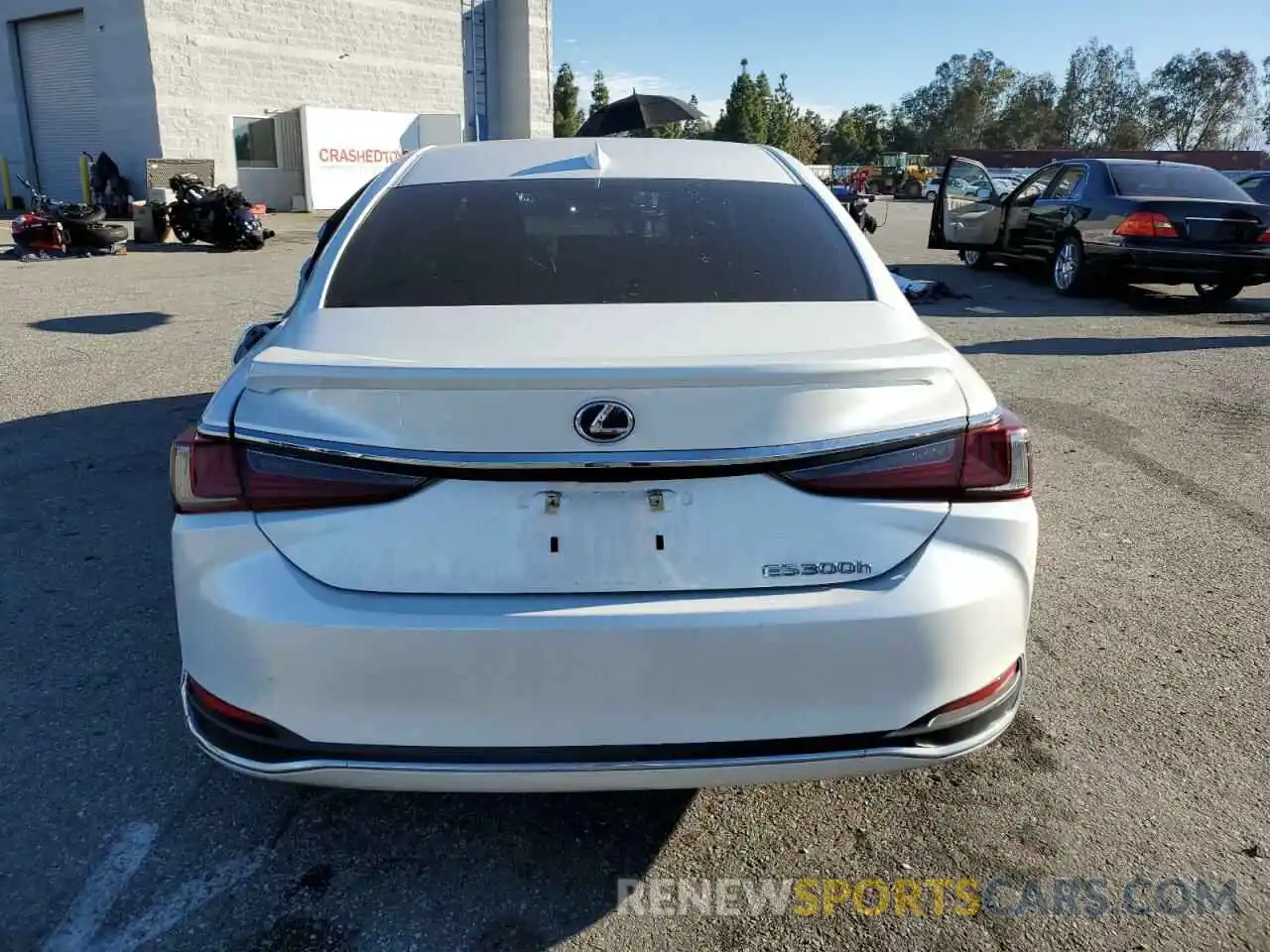 6 Photograph of a damaged car 58AC21B10LU006160 LEXUS ES300 2020