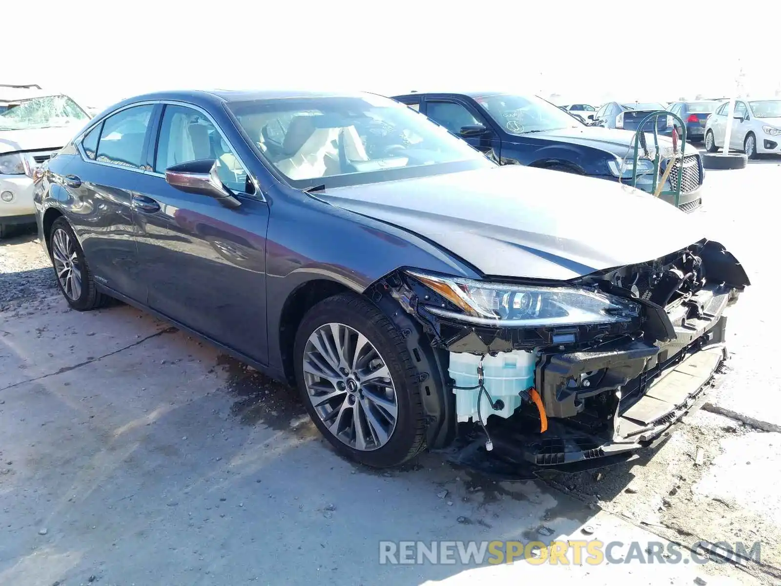 1 Photograph of a damaged car 58AD21B10LU009516 LEXUS ES300 2020