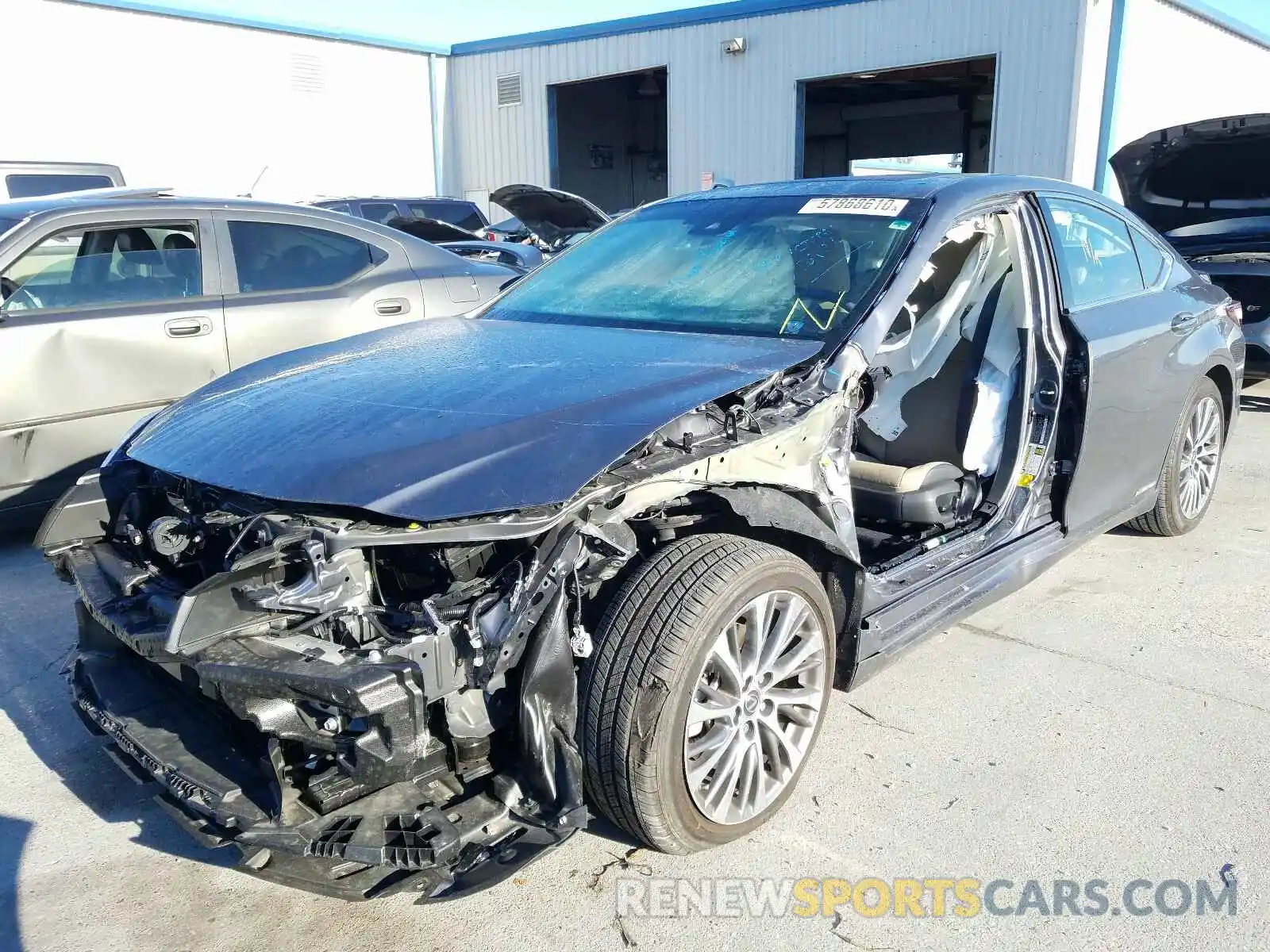 2 Photograph of a damaged car 58AD21B10LU009516 LEXUS ES300 2020