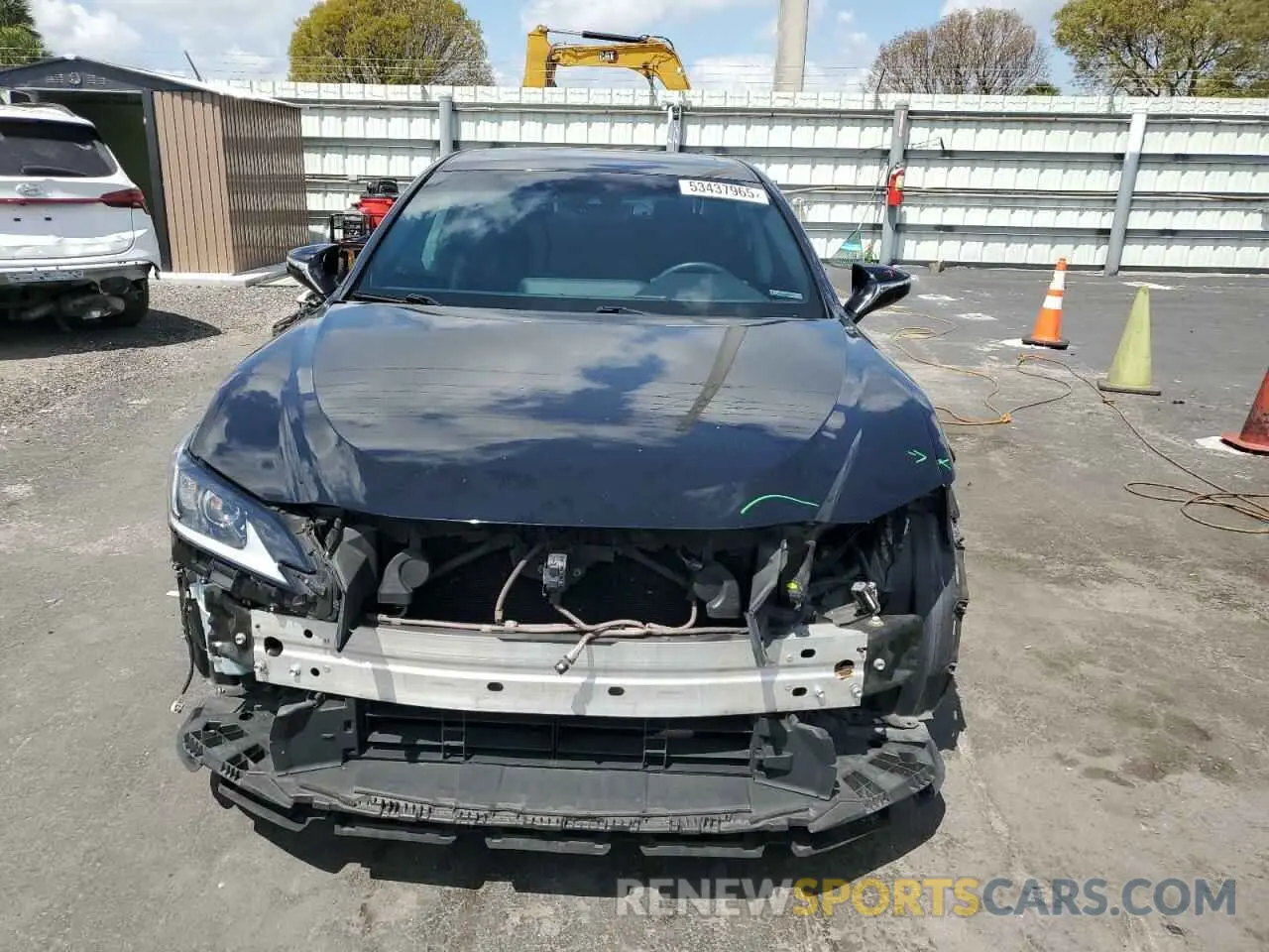 5 Photograph of a damaged car 58AD21B11LU004549 LEXUS ES300 2020