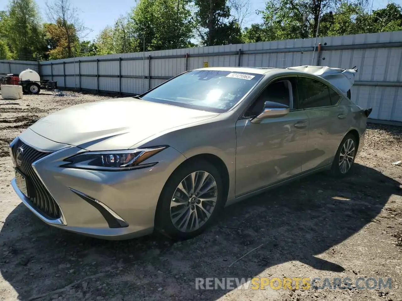 1 Photograph of a damaged car 58AD21B11LU004874 LEXUS ES300 2020