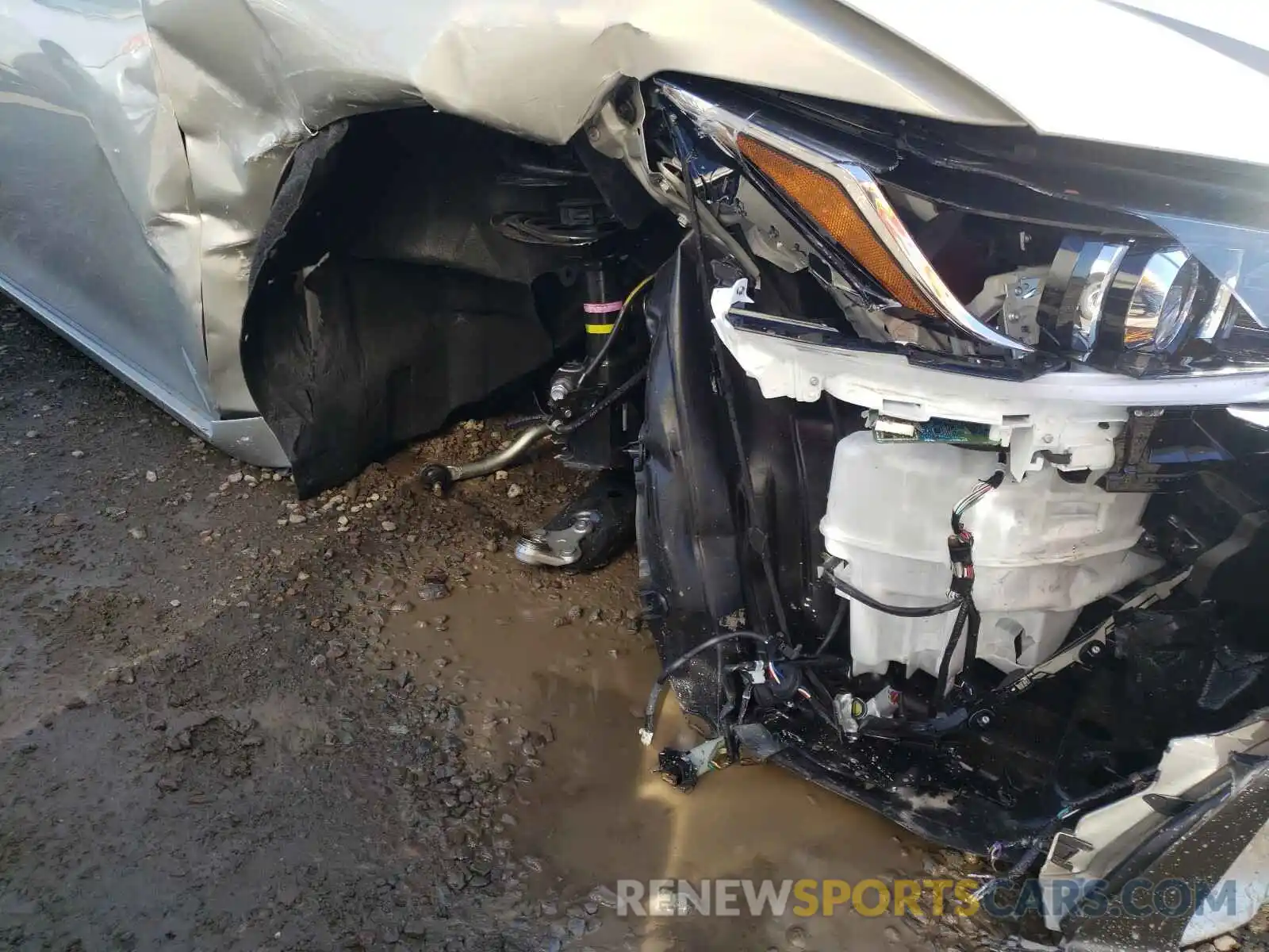 9 Photograph of a damaged car 58AD21B11LU012294 LEXUS ES300 2020