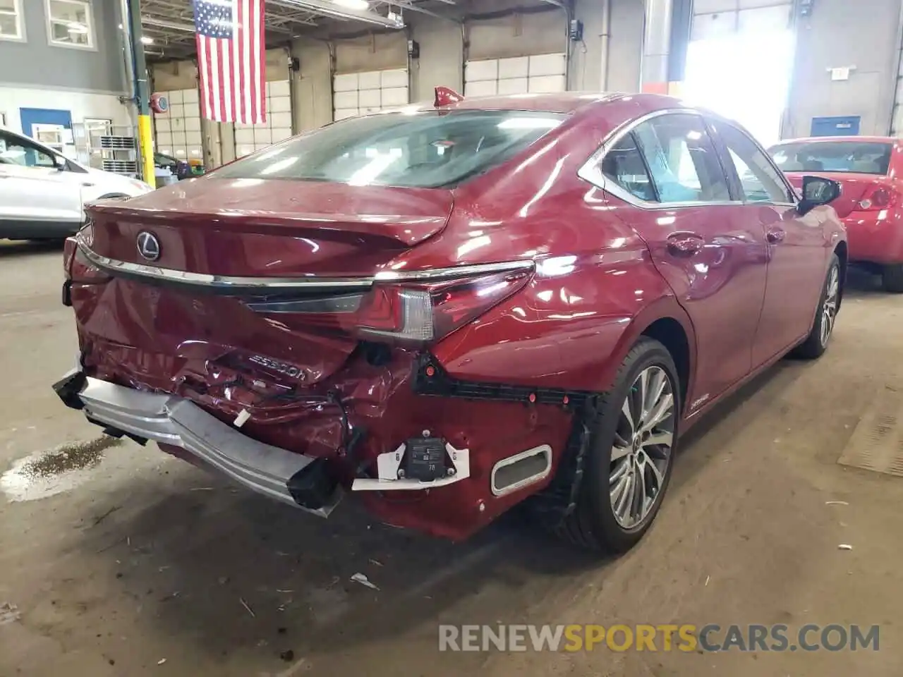 4 Photograph of a damaged car 58AD21B12LU007170 LEXUS ES300 2020