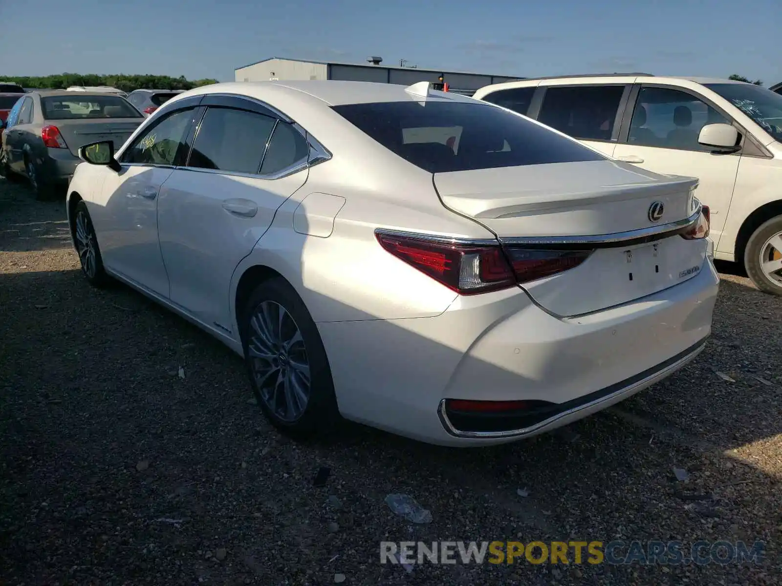 3 Photograph of a damaged car 58AD21B14LU006778 LEXUS ES300 2020