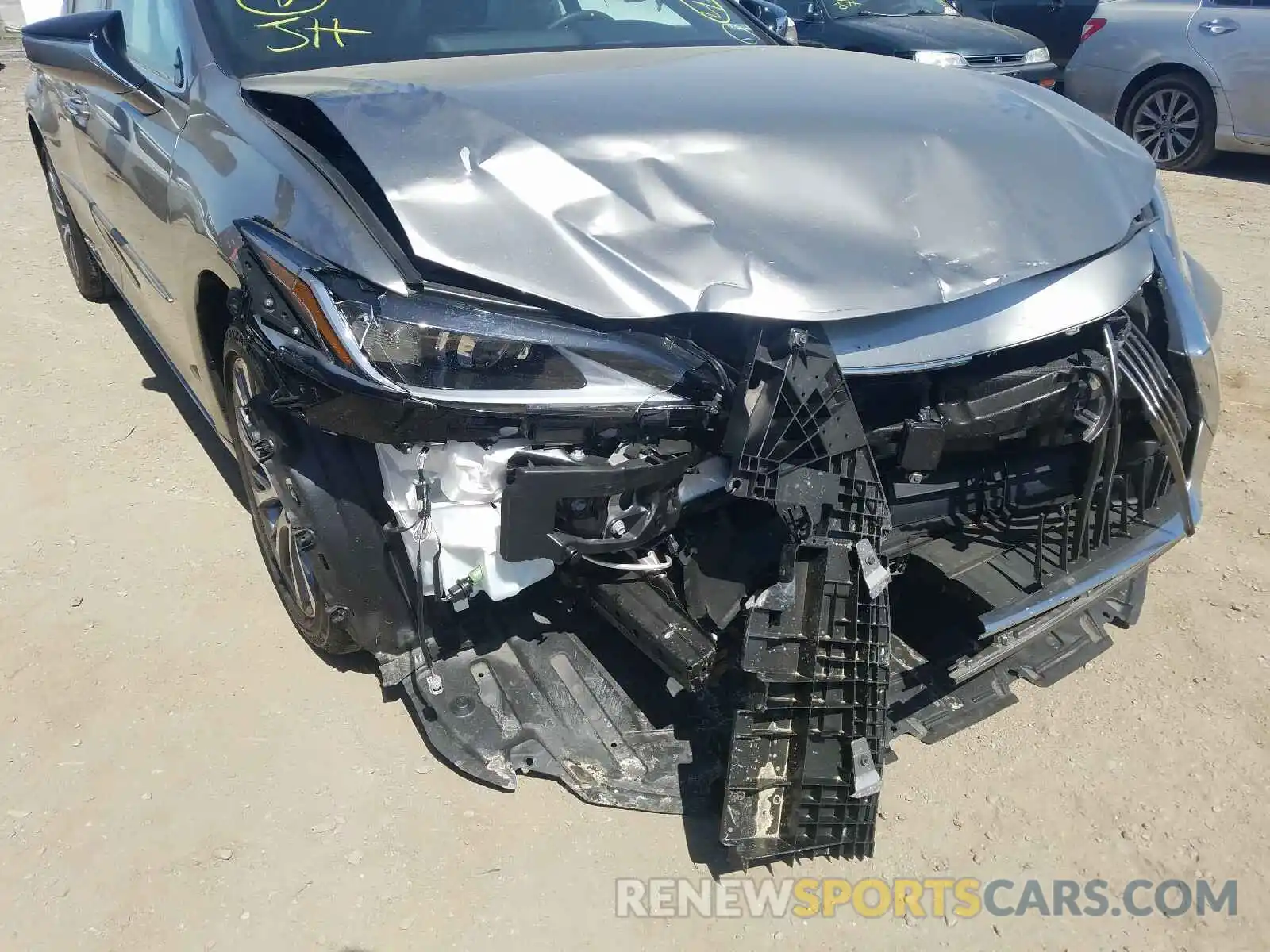 9 Photograph of a damaged car 58AD21B14LU008434 LEXUS ES300 2020