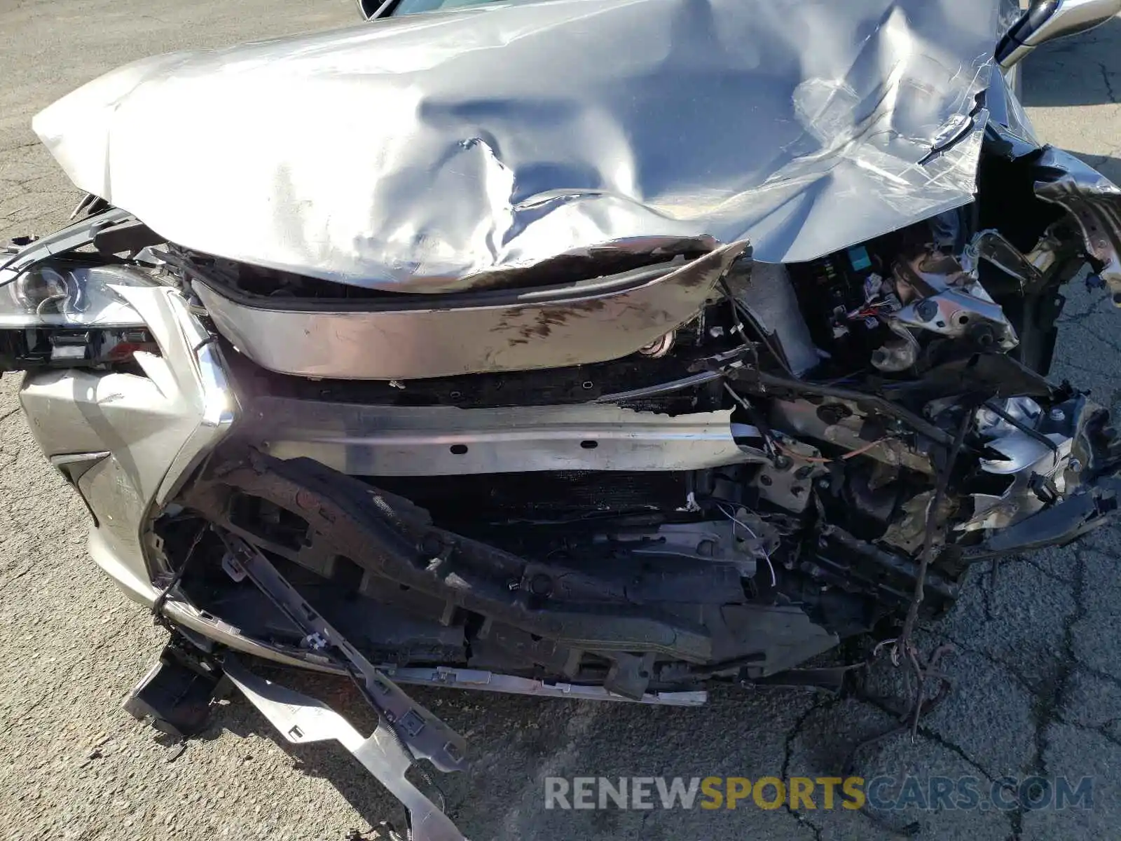 9 Photograph of a damaged car 58AD21B14LU009602 LEXUS ES300 2020