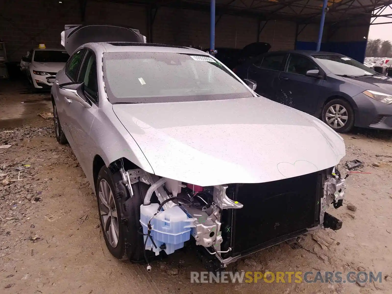 1 Photograph of a damaged car 58AD21B15LU006093 LEXUS ES300 2020