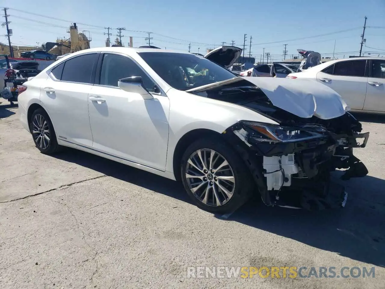 4 Photograph of a damaged car 58AD21B17LU006550 LEXUS ES300 2020