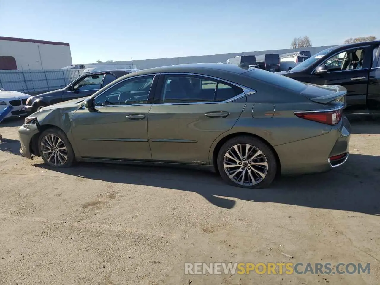 2 Photograph of a damaged car 58AD21B18LU006072 LEXUS ES300 2020
