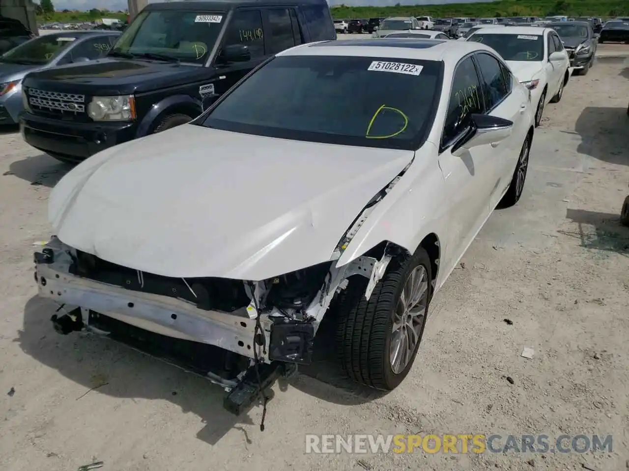 2 Photograph of a damaged car 58AD21B19LU004766 LEXUS ES300 2020