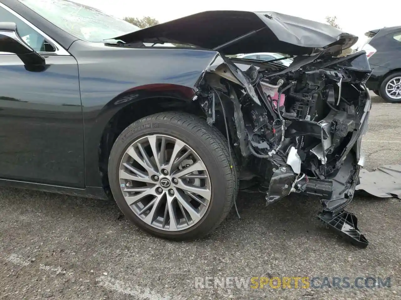 9 Photograph of a damaged car 58AD21B1XLU008907 LEXUS ES300 2020