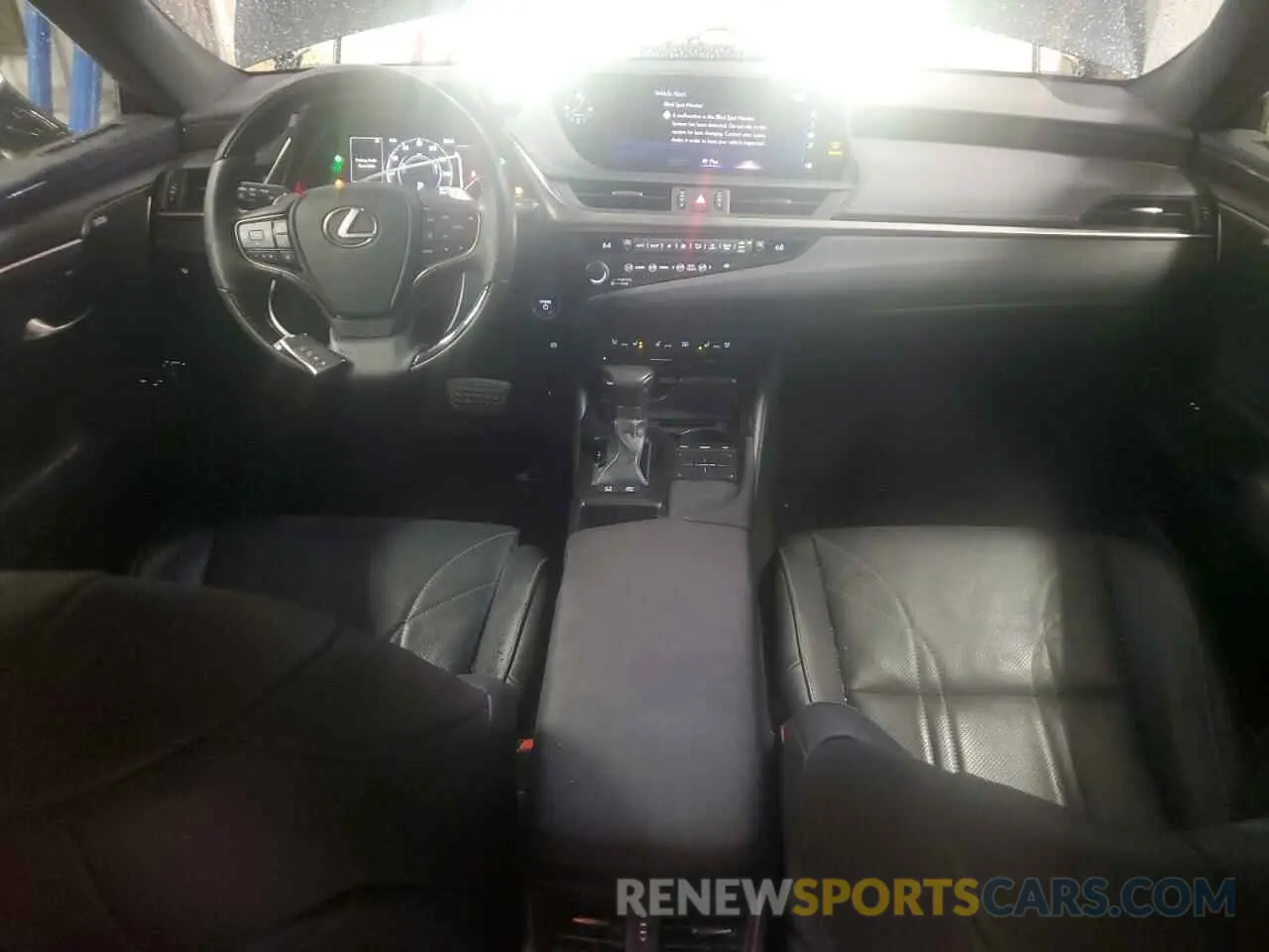 8 Photograph of a damaged car 58AE21B11LU009383 LEXUS ES300 2020