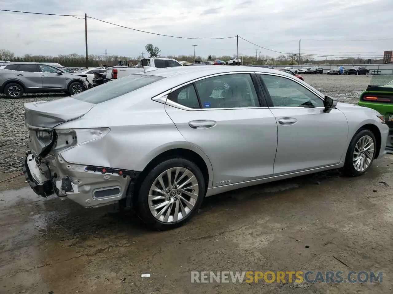 3 Photograph of a damaged car 58AE21B12LU007156 LEXUS ES300 2020