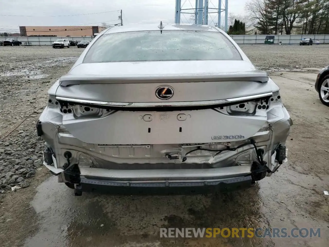 6 Photograph of a damaged car 58AE21B12LU007156 LEXUS ES300 2020
