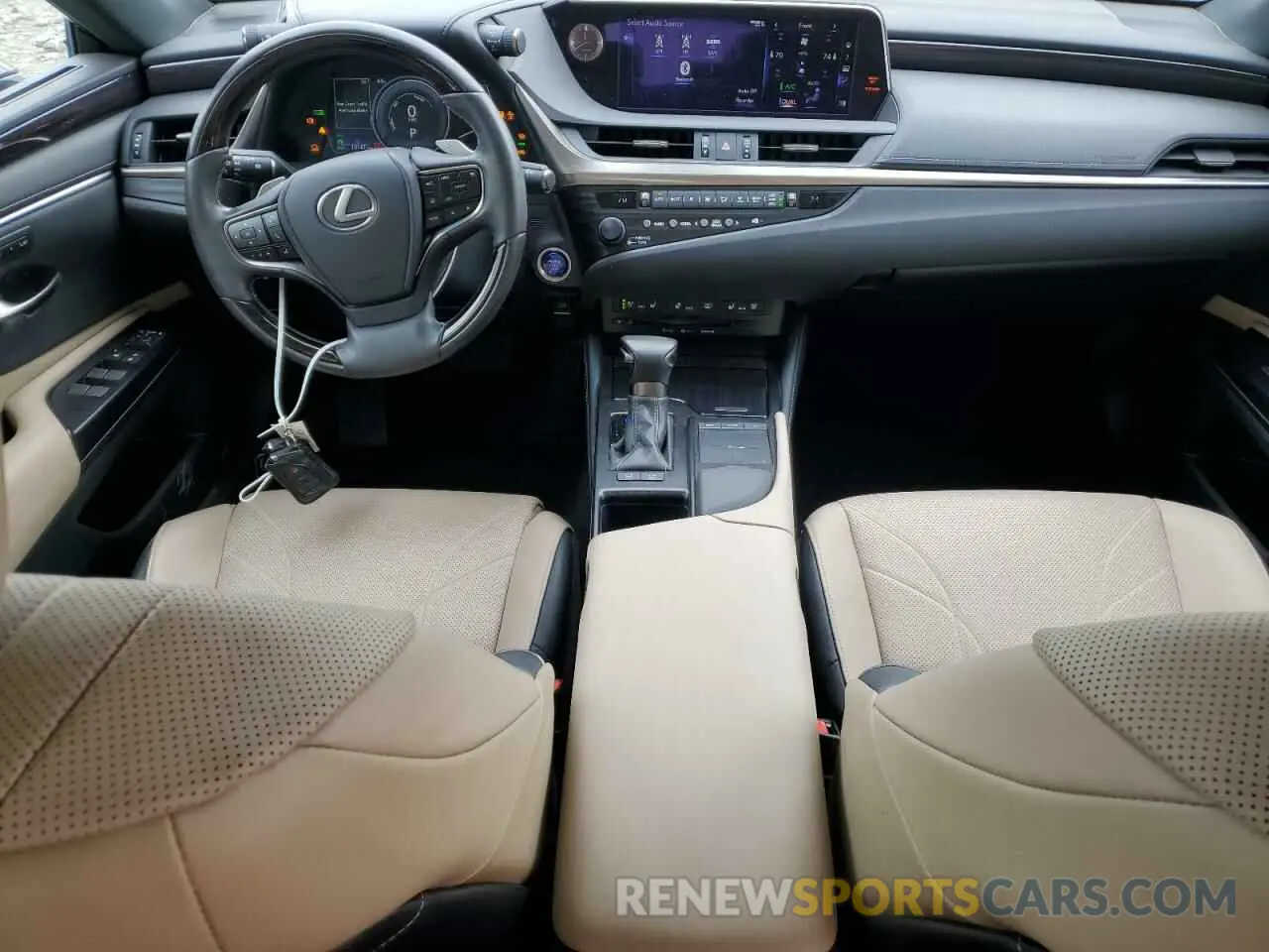 8 Photograph of a damaged car 58AE21B12LU007156 LEXUS ES300 2020