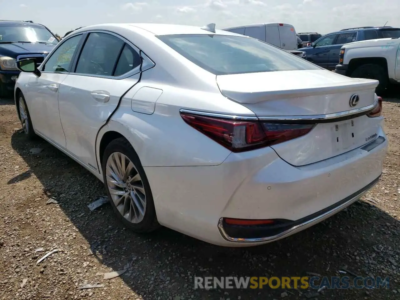 3 Photograph of a damaged car 58AE21B12LU009229 LEXUS ES300 2020