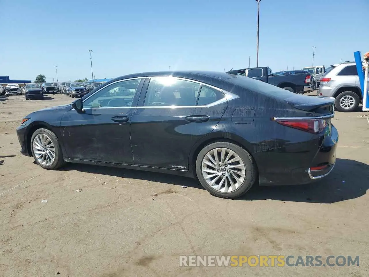 2 Photograph of a damaged car 58AE21B13LU005917 LEXUS ES300 2020