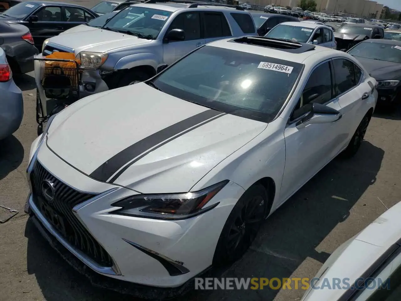 1 Photograph of a damaged car 58AE21B17LU010800 LEXUS ES300 2020