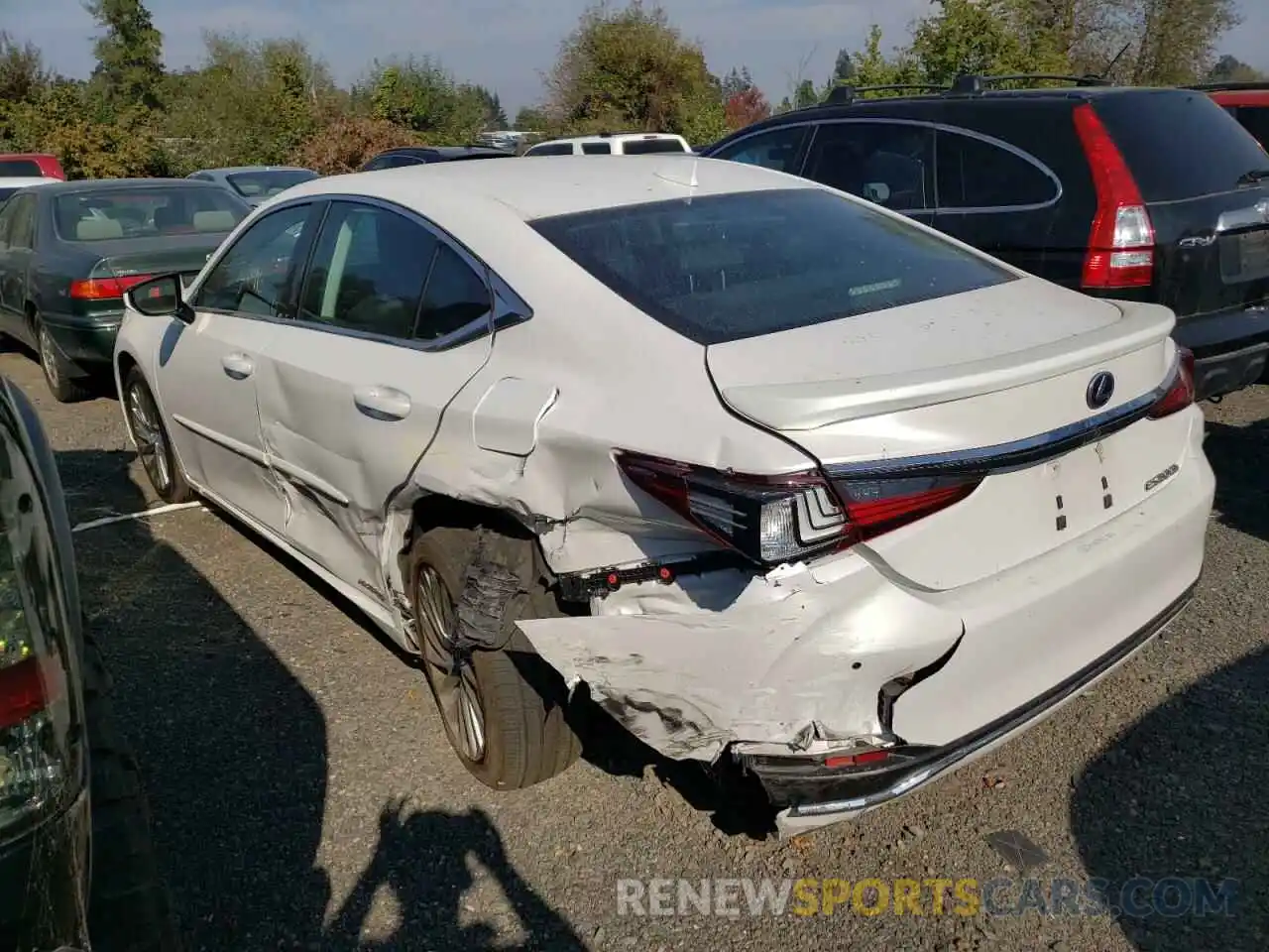 3 Photograph of a damaged car 58AE21B18LU005492 LEXUS ES300 2020