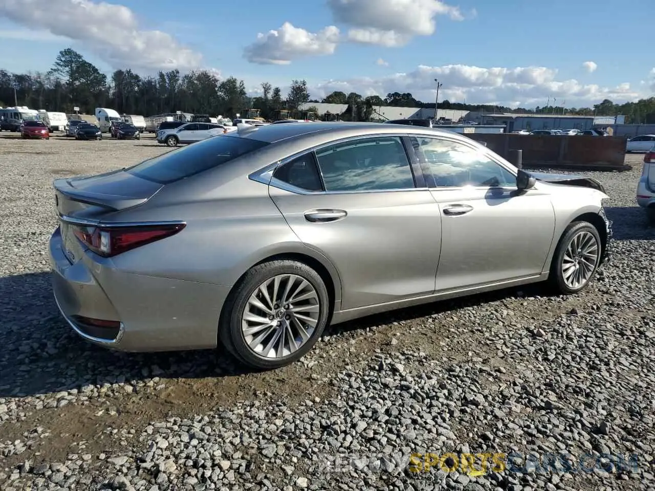 3 Photograph of a damaged car 58AF21B13LU010085 LEXUS ES300 2020